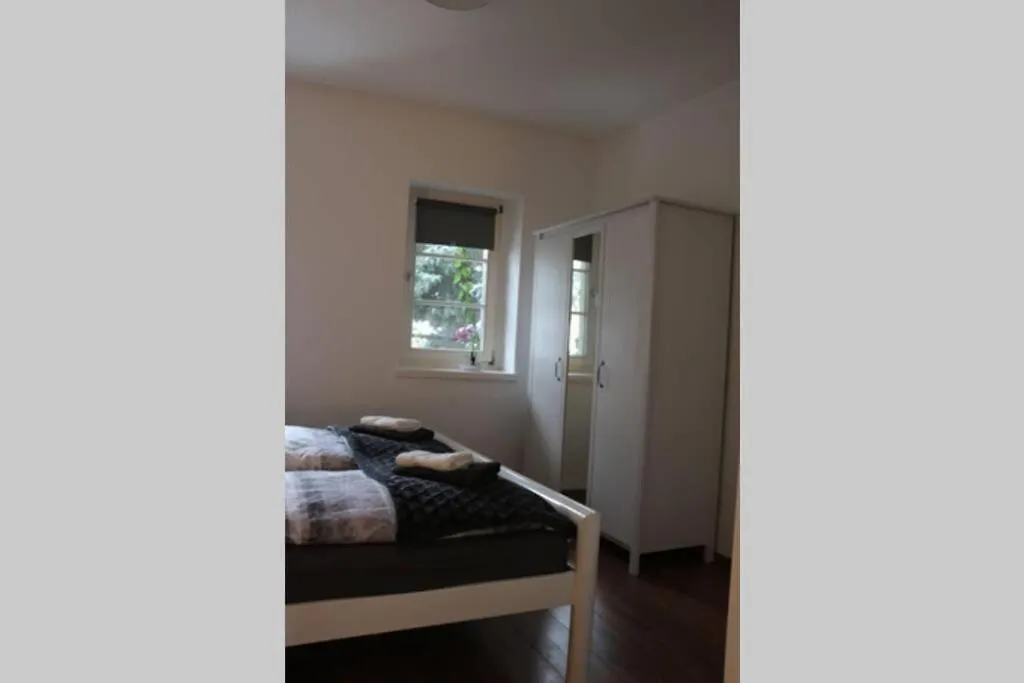 Zentralgelegene 4-Raum Ferienwohnung Bis 8 Pers. Dresden